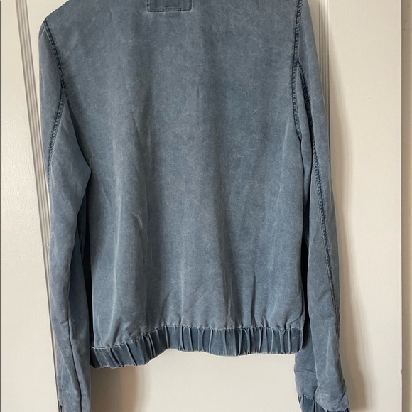 Obey bomber jacket - Picture 2 of 4